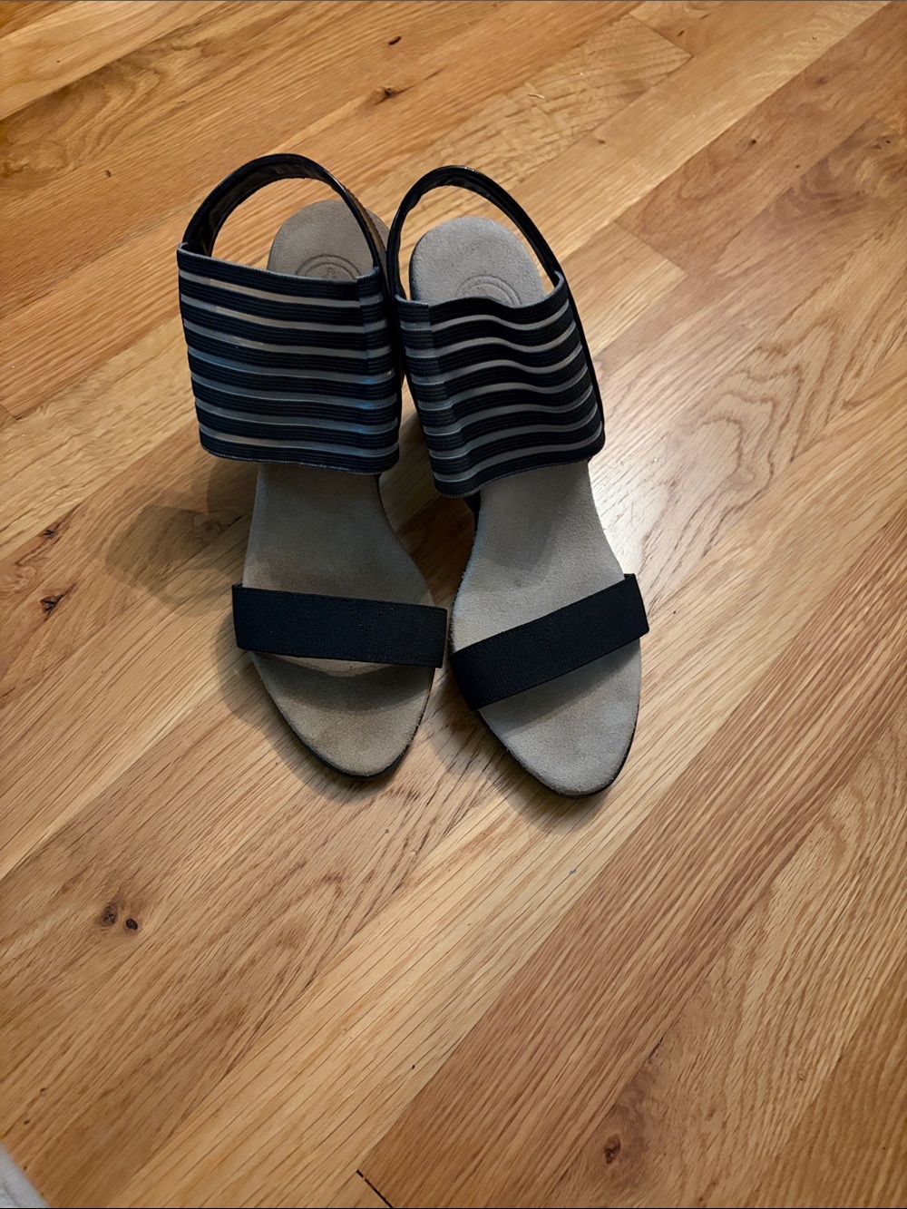 Charleston Shoe Company Womens Black Strappy Elastic Sandals